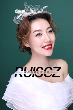 馬上就要畢業(yè)了，感恩學(xué)校，感謝老師！