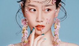 已經(jīng)25歲了，25歲學(xué)彩妝晚不晚？