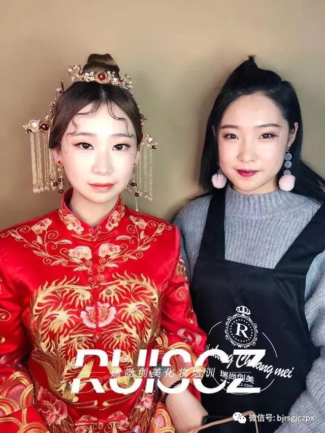 學(xué)員月考作品欣賞：不同風(fēng)格的新娘造型