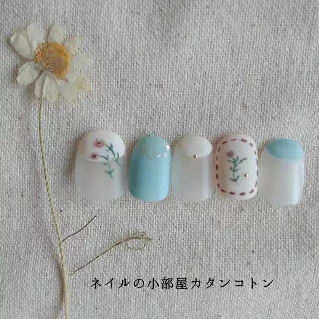 適合春天的小清新美甲，讓指尖成為“限量版”！