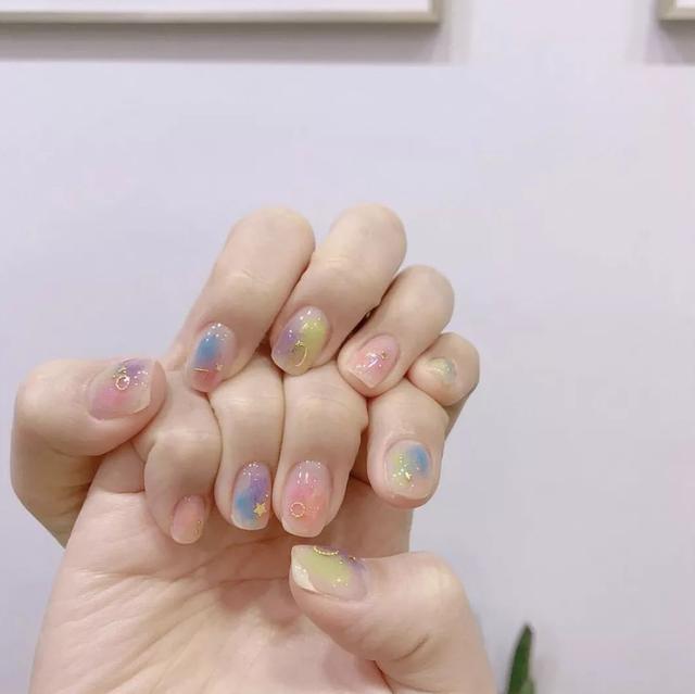 超好看的春季ins風美甲，配色簡單巨顯氣質(zhì)~