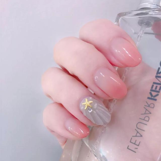 一看就很高級(jí)的春日美甲，讓人超心水der~